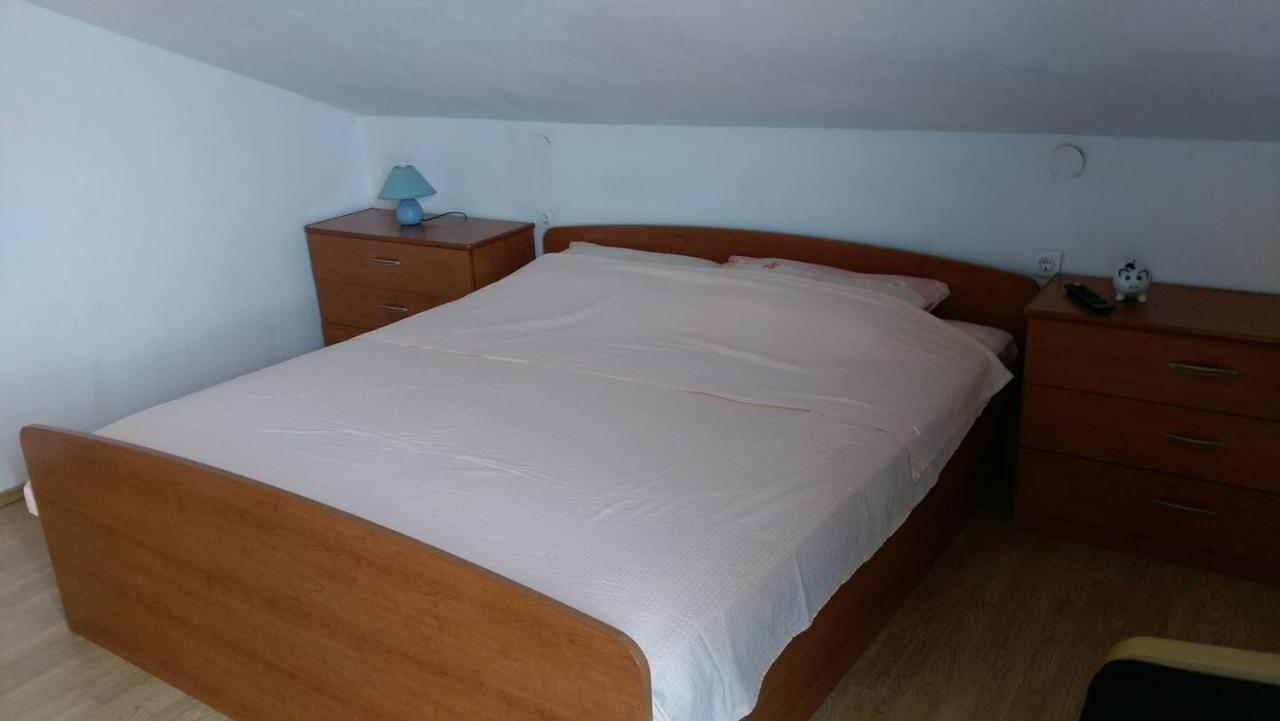 Apartments Davorka Шимуни Экстерьер фото