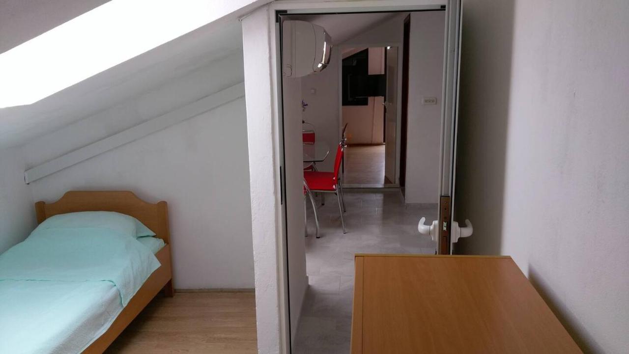 Apartments Davorka Шимуни Экстерьер фото
