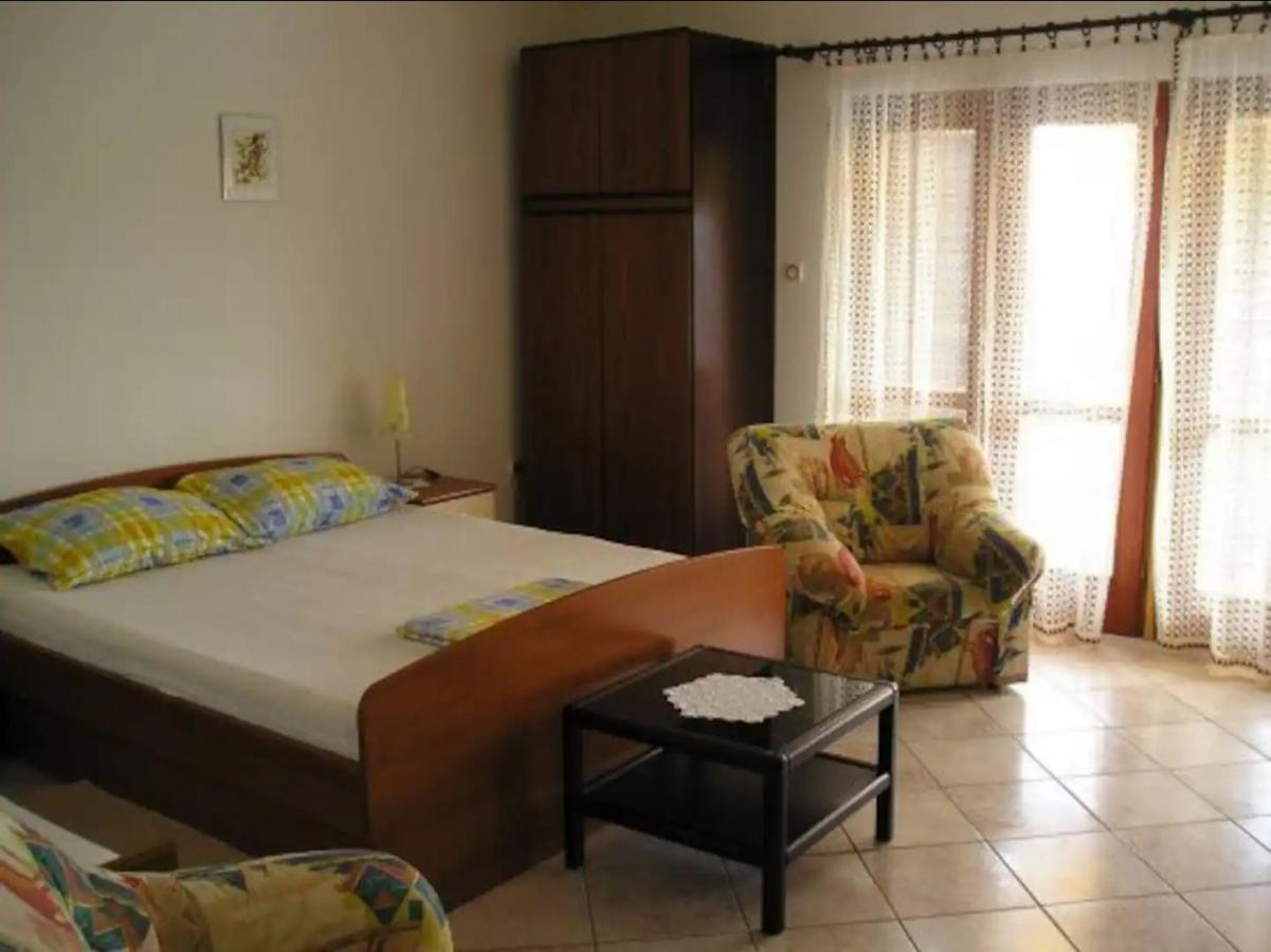 Apartments Davorka Шимуни Экстерьер фото