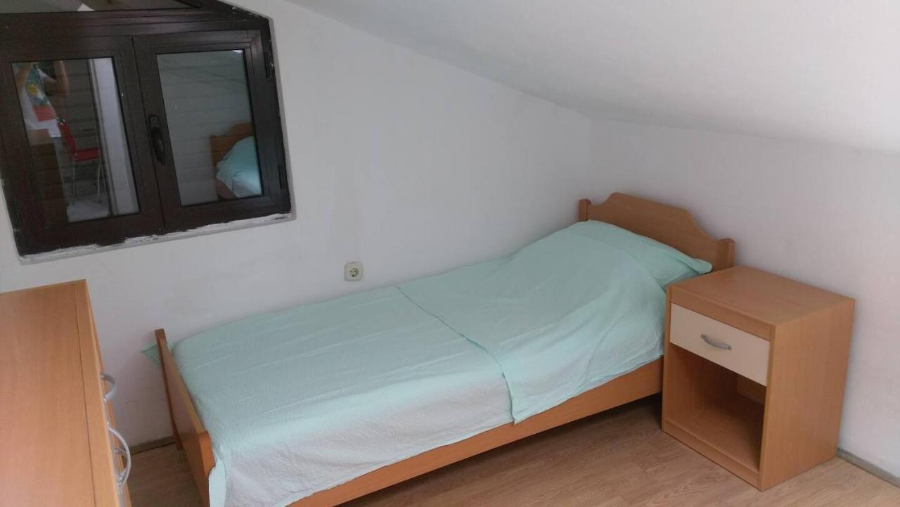 Apartments Davorka Шимуни Экстерьер фото