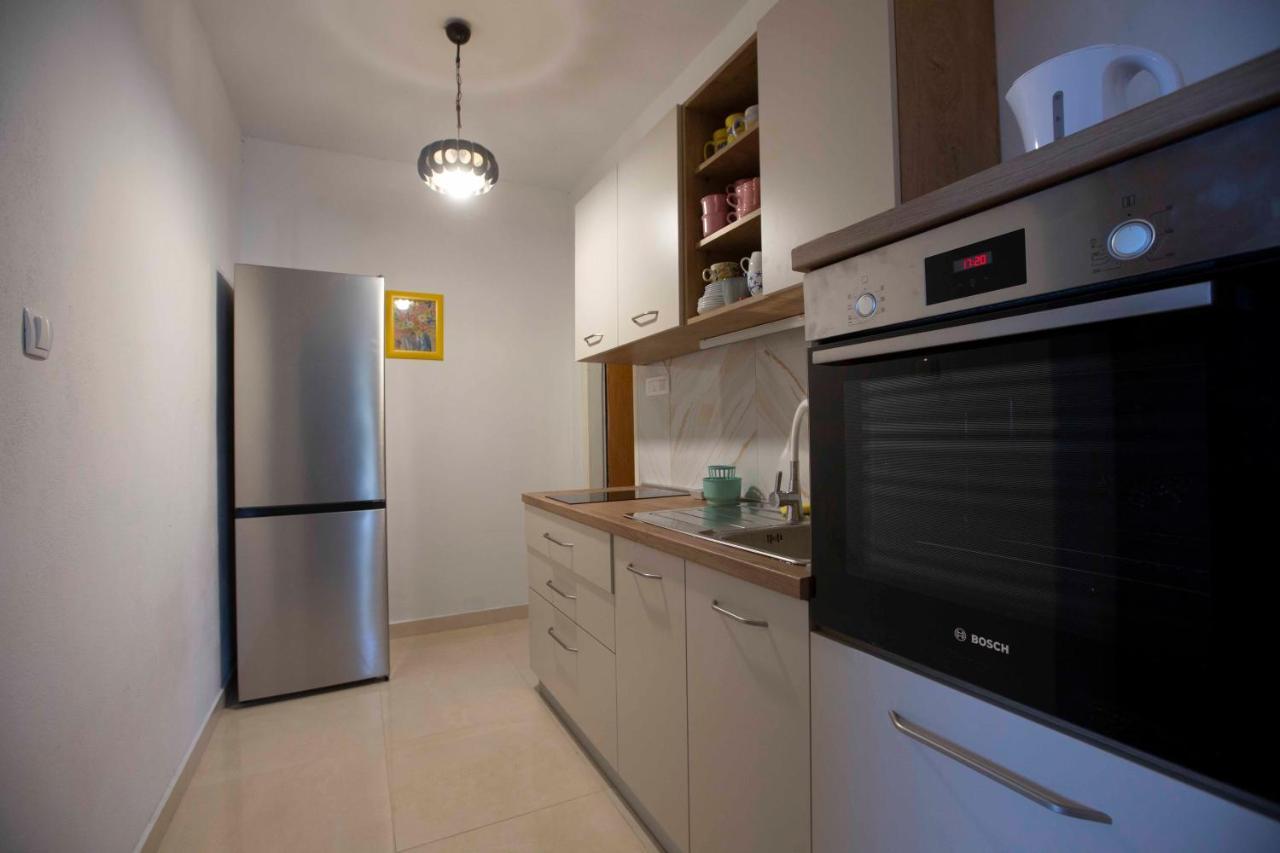 Apartments Davorka Шимуни Экстерьер фото