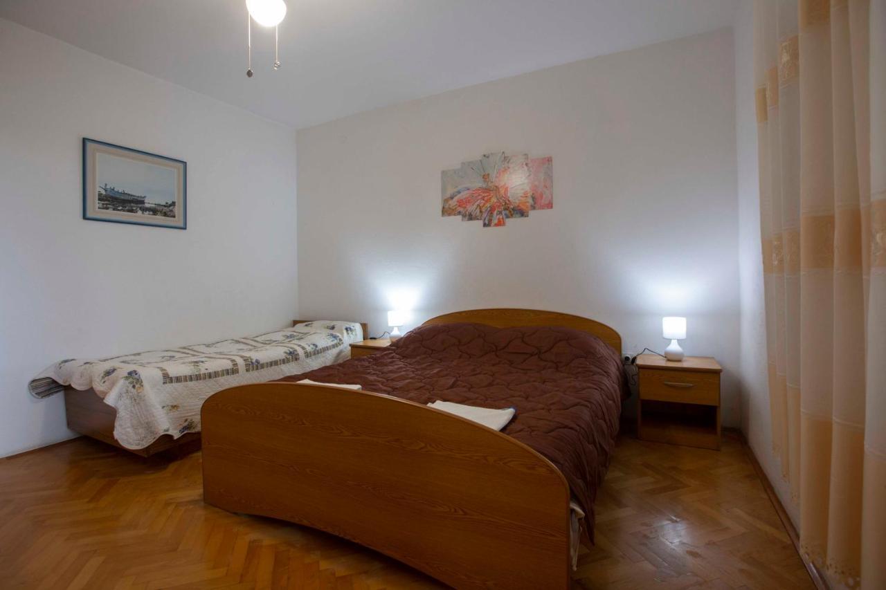 Apartments Davorka Шимуни Экстерьер фото